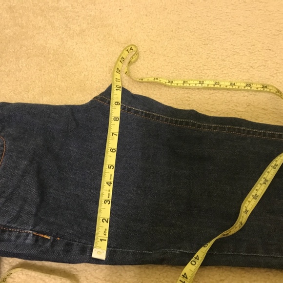 A pair of lady’s capris size 4P - Picture 7 of 7